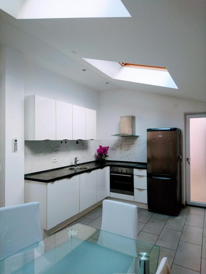 Lili Mar, 2-bedroom With Private Parking Dubrovnik